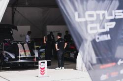 世界杯规则-没有滤镜的雪邦：当“百万大V”在F1赛道重修“评测课”