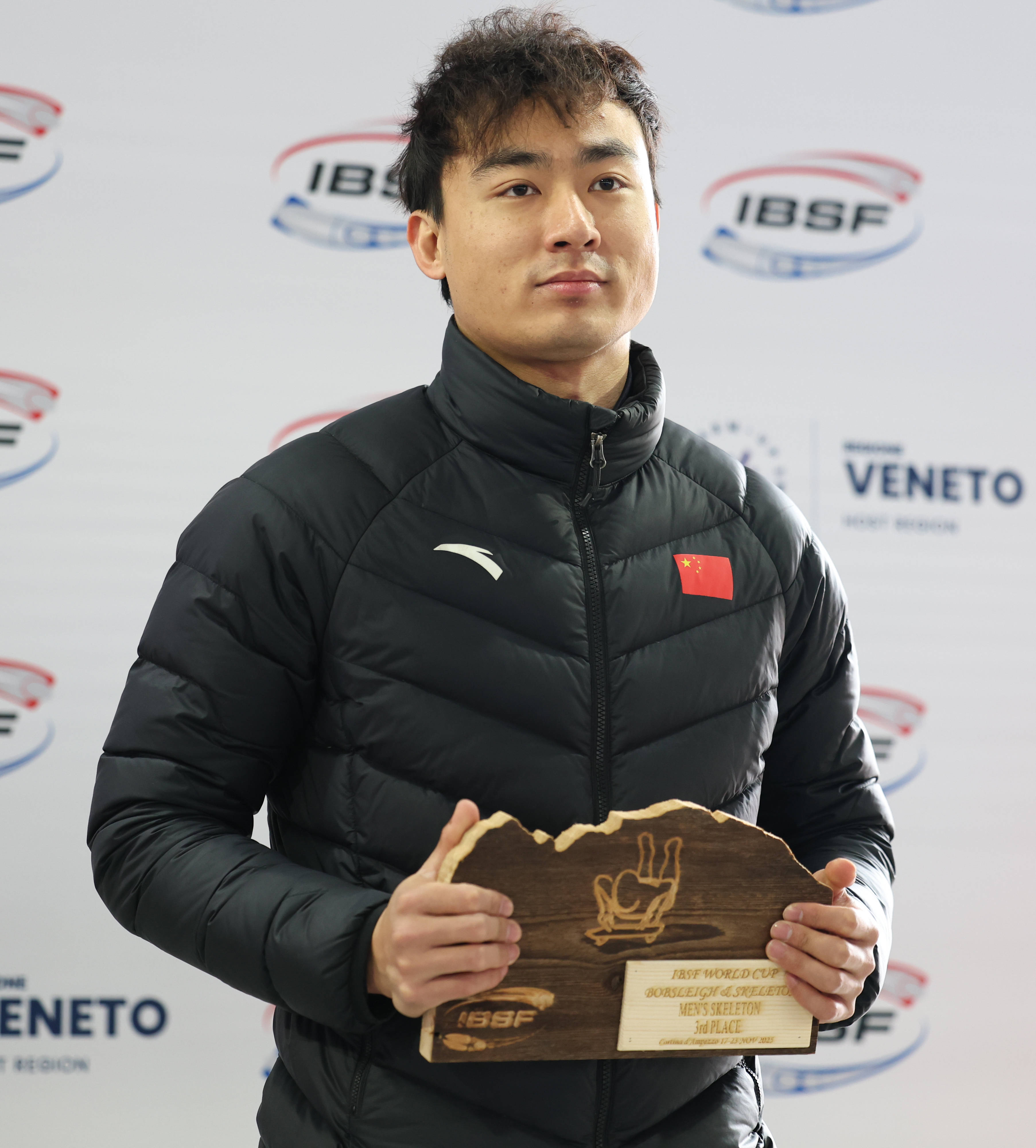 世界杯系列赛科尔蒂纳丹佩佐站钢架雪车男子个人赛:殷正获得季军