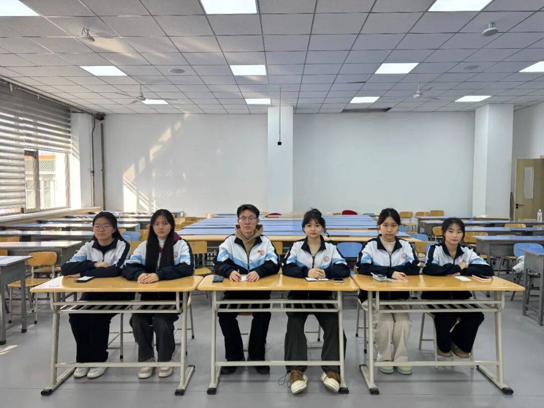 我系组织开展“九州通经典，文脉续华章”经典朗诵解析比赛初赛